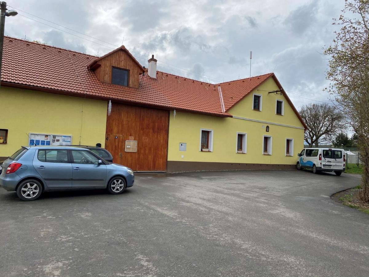 Buchtuv Statek Farm stay *